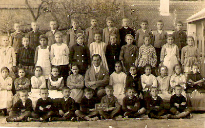Tanító és a nebulók 1929